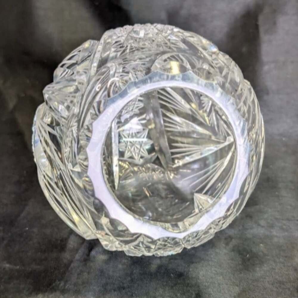 Rare Vintage Crystal ball side sitting pinwheel  ashtray